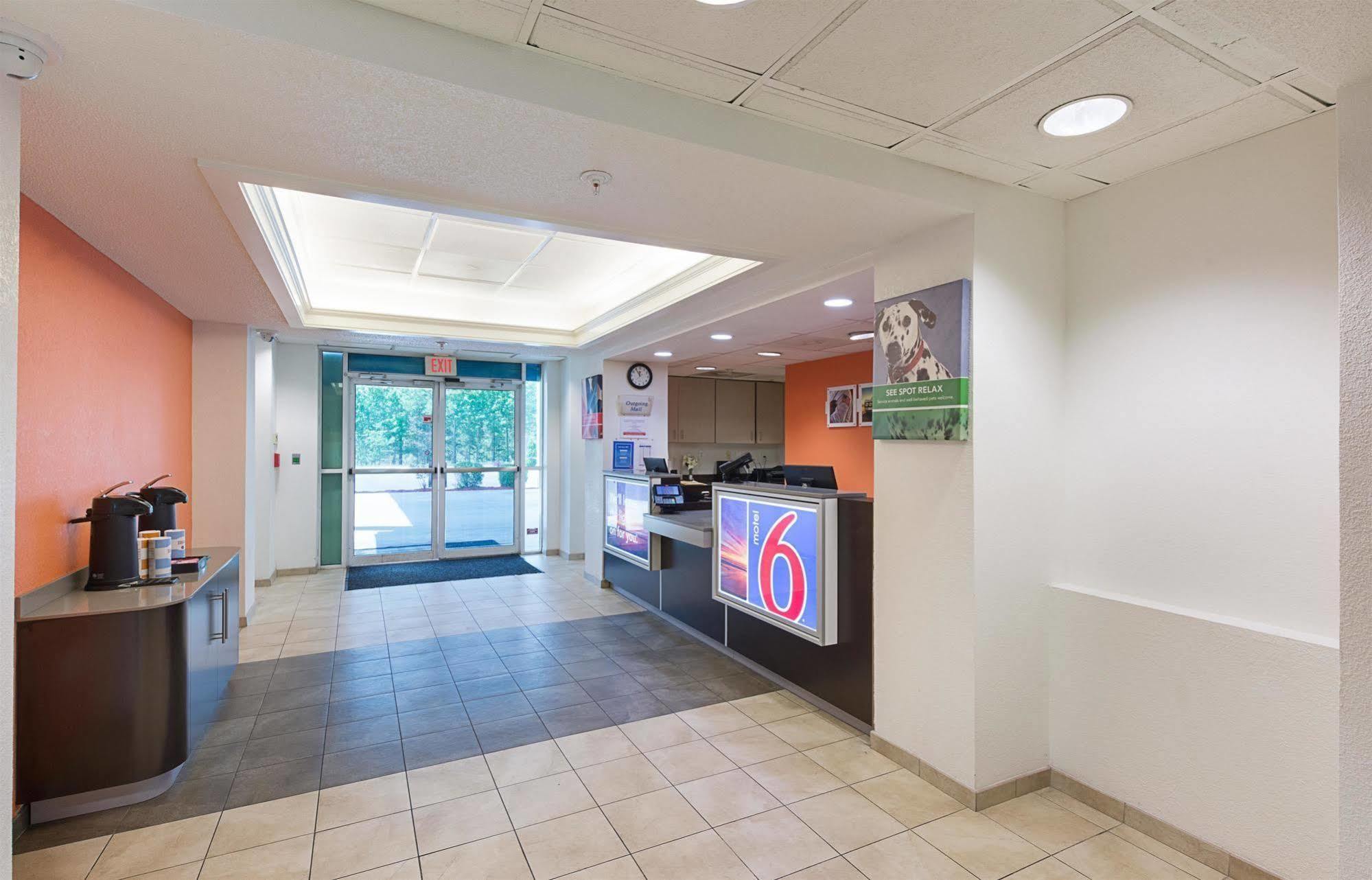 Motel 6-Columbia, Sc - Fort Jackson Area Екстер'єр фото